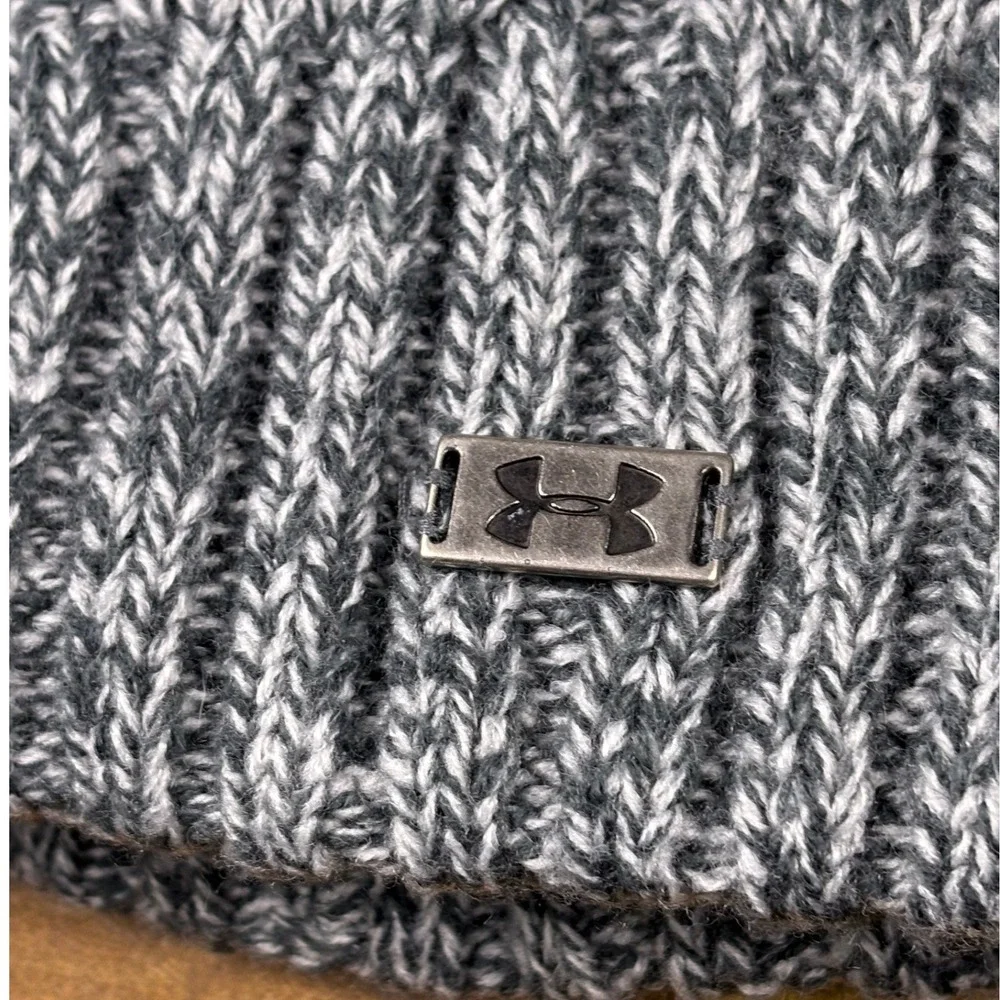 Under Armour Womens Gray Cable Knit Fleece‎ Lined Beanie Hat OSFA Winter Sports